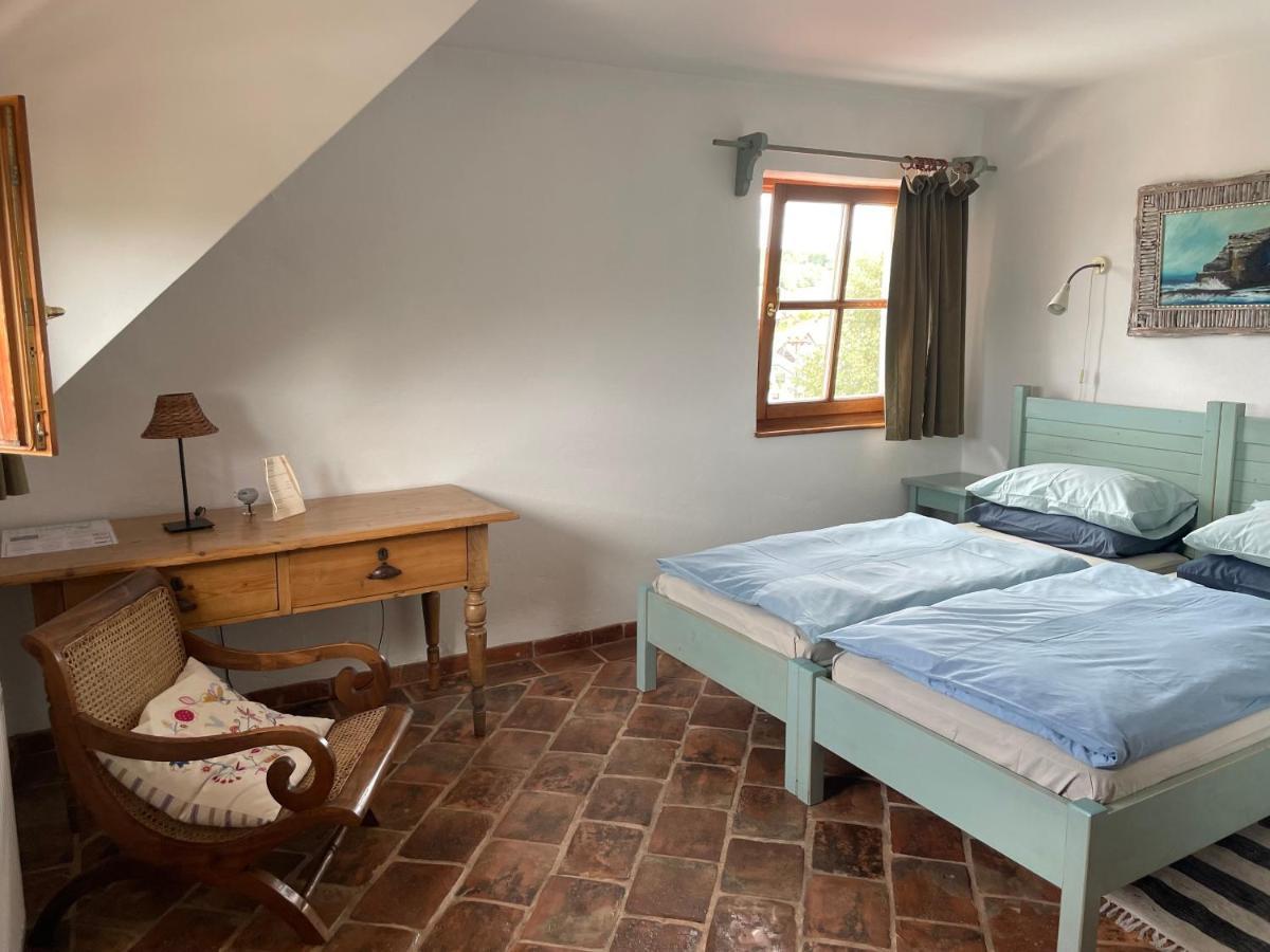 Guesthouse Novak Dvor Bagian luar foto