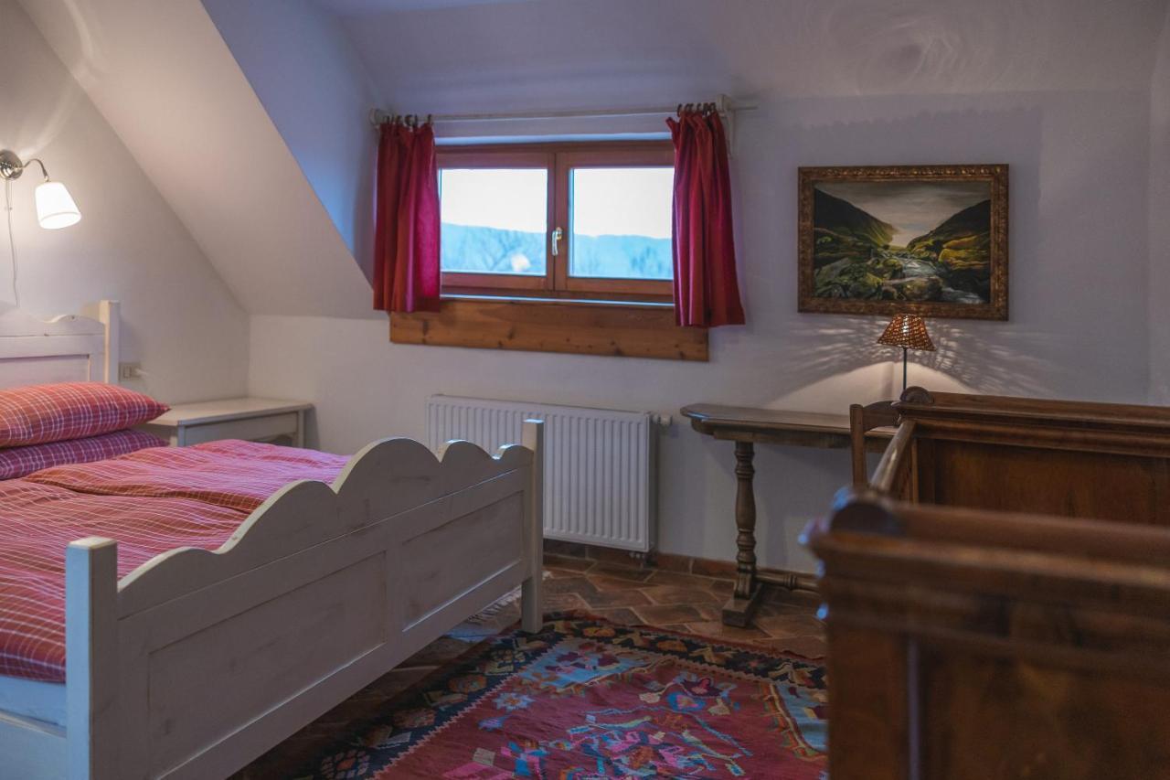 Guesthouse Novak Dvor Bagian luar foto