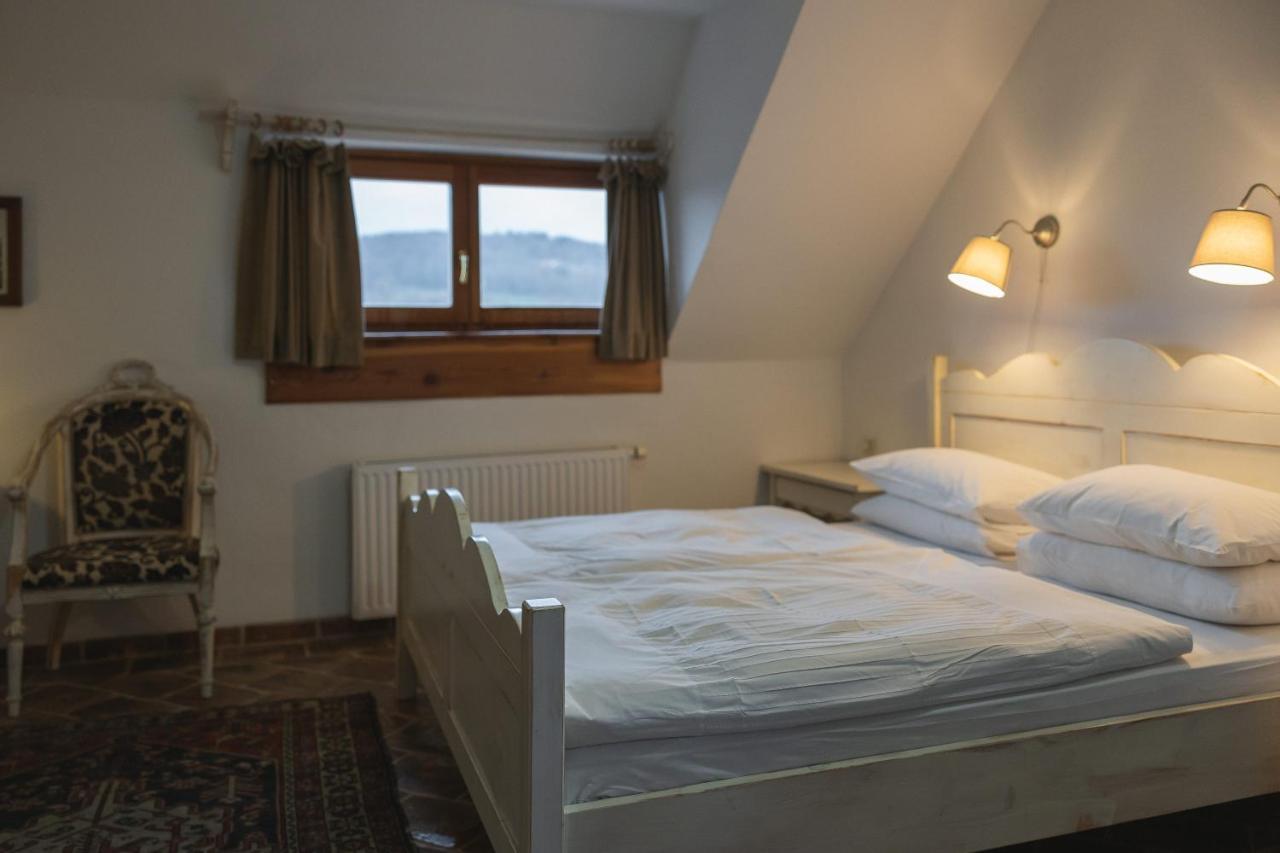 Guesthouse Novak Dvor Bagian luar foto