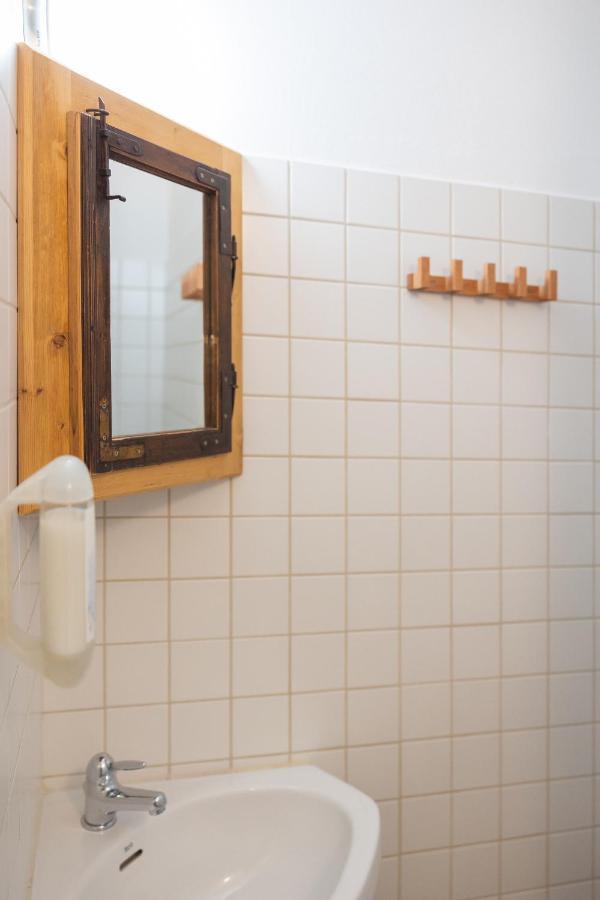 Guesthouse Novak Dvor Bagian luar foto