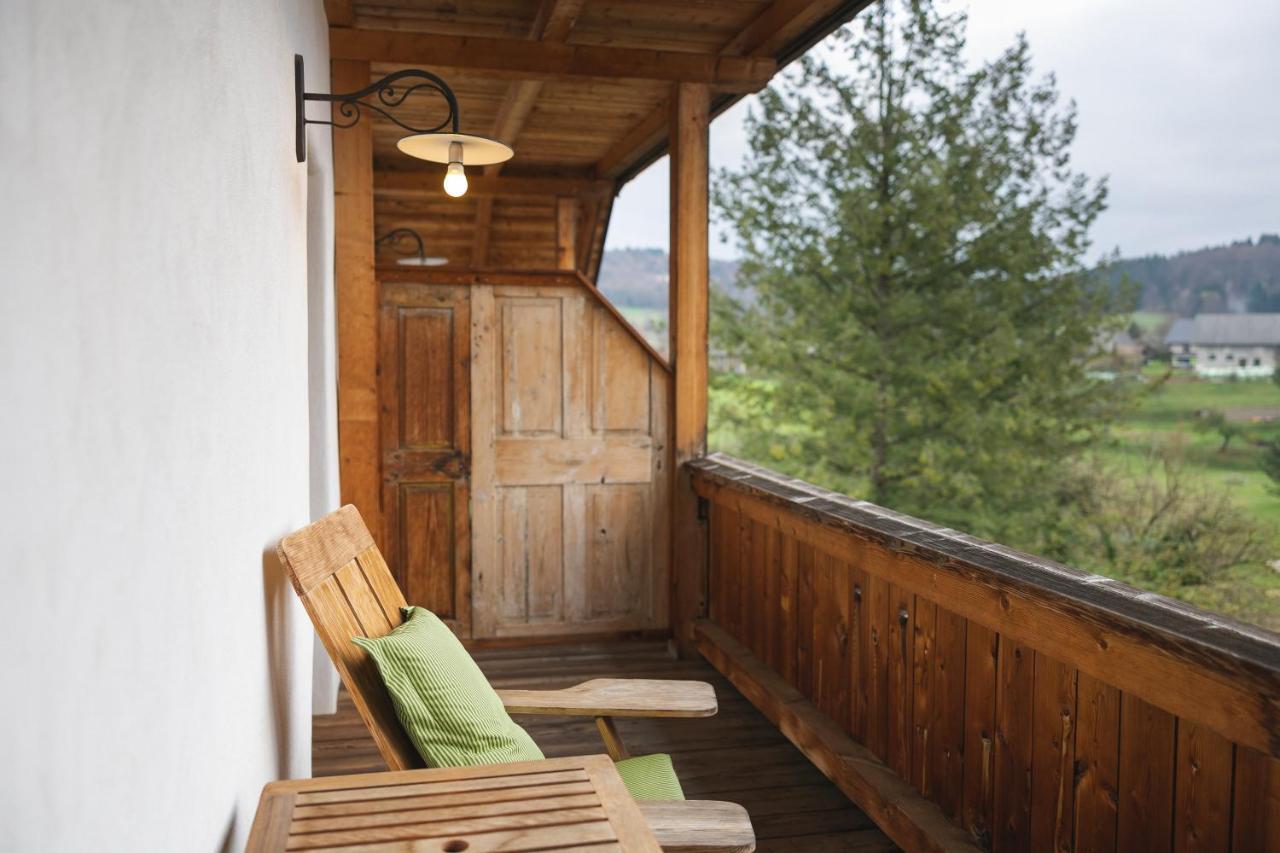 Guesthouse Novak Dvor Bagian luar foto